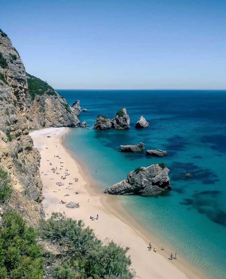 Path through Arrábida Natural Park — Portugal wellness retreat